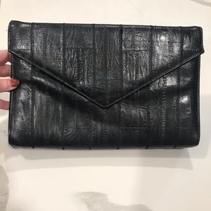 Black eel skin clutch- VINTAGE 💥💥💥